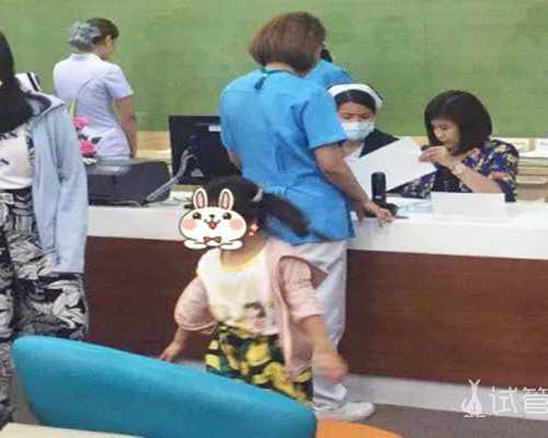 怀孕香港验血怎么邮寄_到香港验血男女吗_自己到香港验血的真实经历!