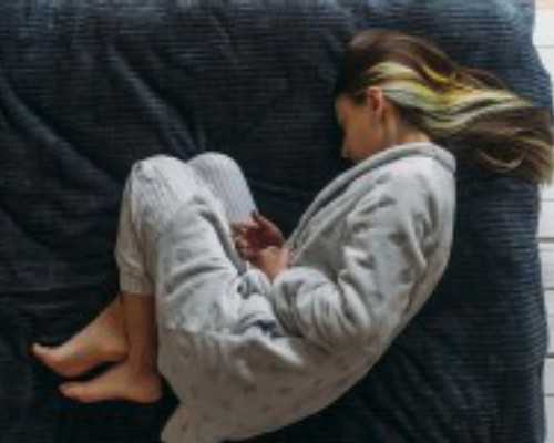 香港八周验血费用多少_香港验血母婴小课堂:小宝宝发烧呕吐怎么办?