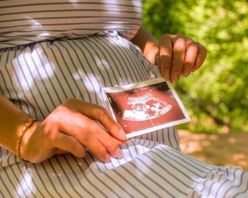 现在香港验血价格_什么的小树？形容小树什么的小树