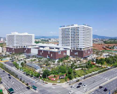 2021古玩交流会开始时间_全国新文艺群体美术作品展在重庆开幕