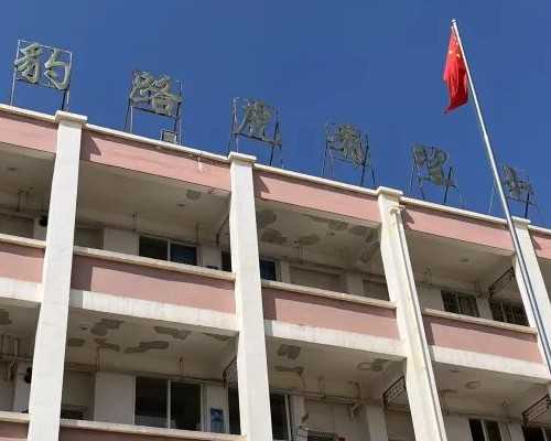 古玩拍卖app哪里最好_法国学院与沙龙展 安格尔与十九世纪大师巨作空降国博