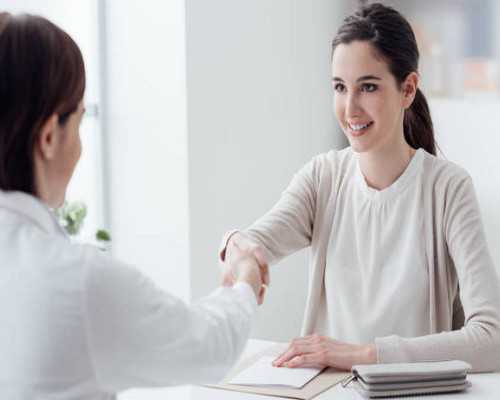 中国古玩收藏协会会长_艺术家在博物馆里装了一个黄金马桶，所以……排泄就