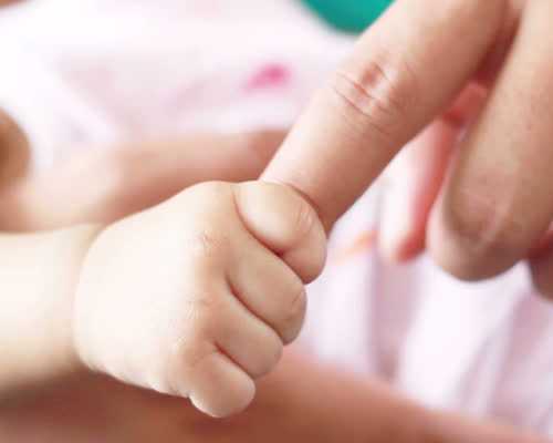 怀孕六周香港验血查男女准吗,艾叶泡脚能助孕吗 艾叶泡脚要注意什么