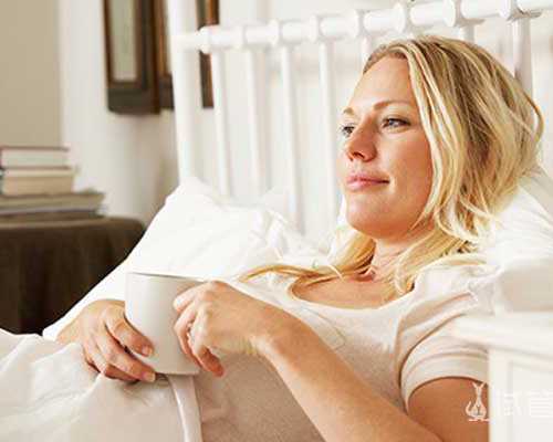 国际古玩交易中心官网,翻越大山大河，到了三十而已， 童瑶的逆袭之路！