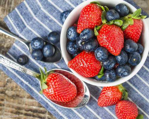 香港验血报告官网查询是真的吗,《我的老师作文》450字作文450字《我的老师》